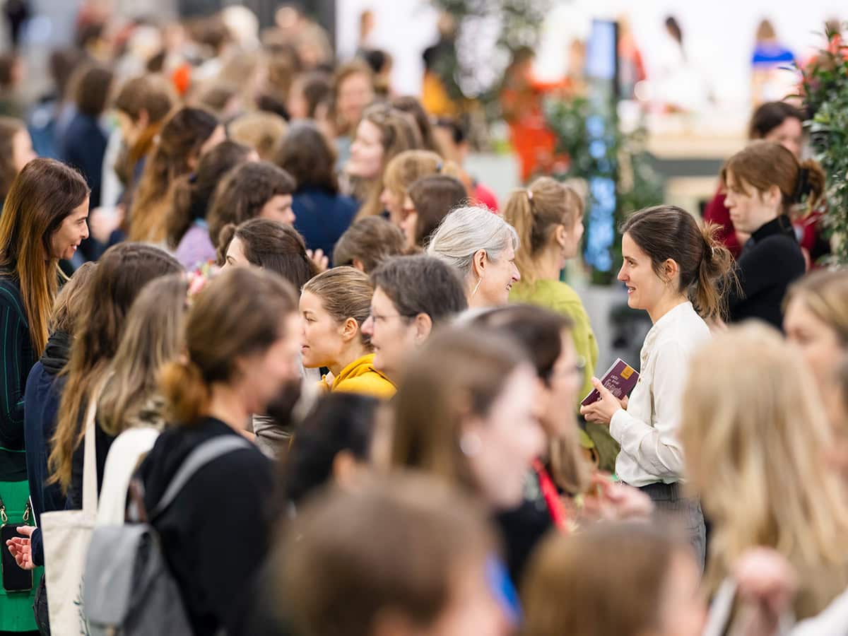 BioFrauennetzwerk - Menschen auf einer Veranstaltung
